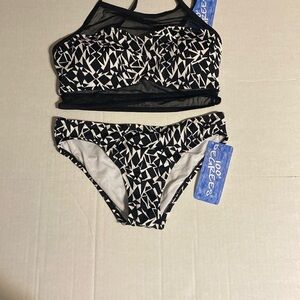 100 Degrees Black and White Bikini